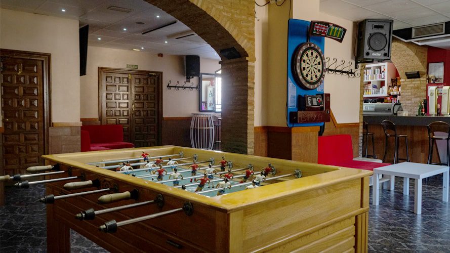 L&M Millenium PUB